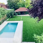 5 Bedroom Very Close To Balaton