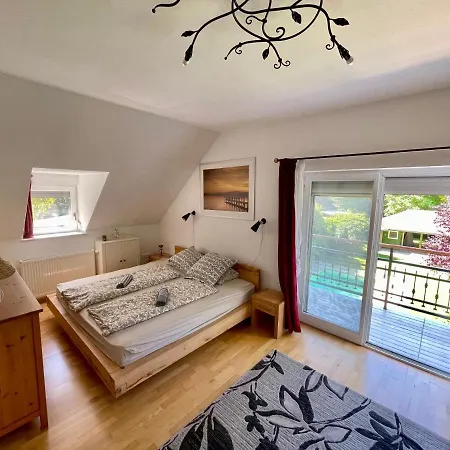 5 Bedroom Very Close To Balaton Vila *