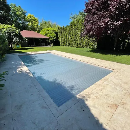 5 Bedroom Very Close To Balaton Βίλα