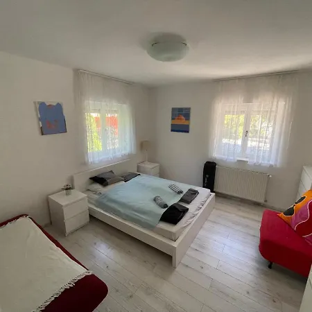 Vila 5 Bedroom Very Close To Balaton Balatonkenese