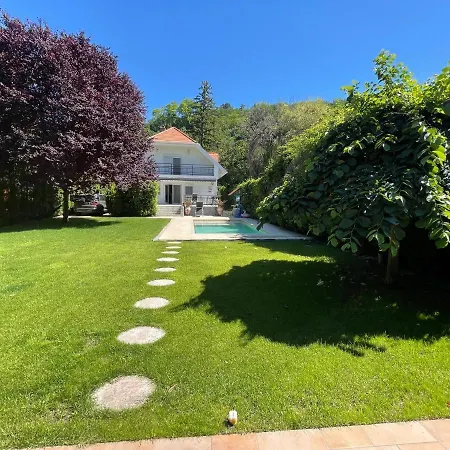 5 Bedroom Very Close To Balaton Balatonkenese