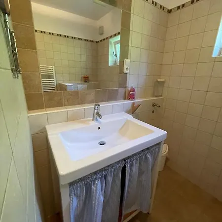 Villa 5 Bedroom Very Close To Balaton *