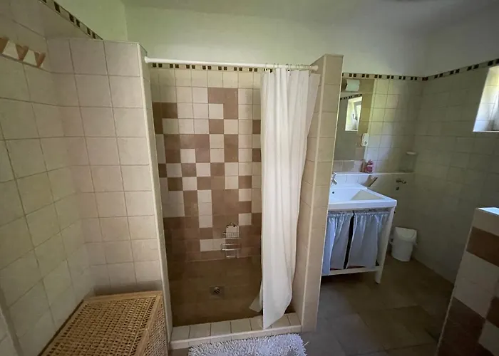 5 Bedroom Very Close To Balaton Villa *