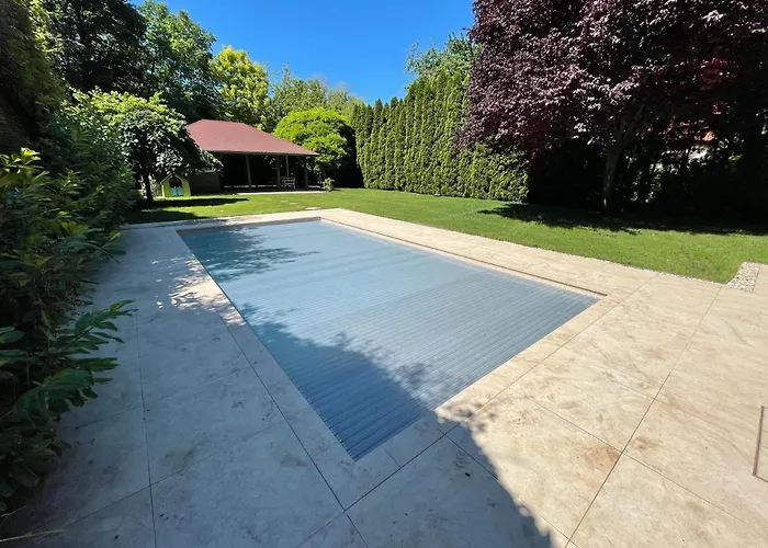 5 Bedroom Very Close To Balaton Villa