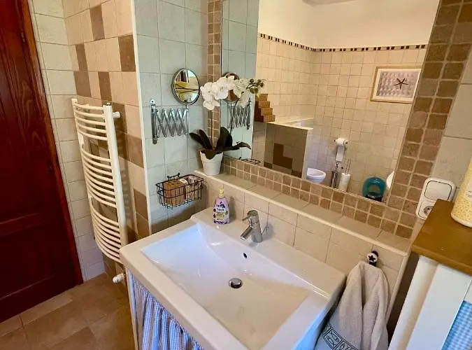 5 Bedroom Very Close To Balaton * Balatonkenese