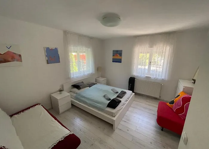 Villa 5 Bedroom Very Close To Balaton Balatonkenese