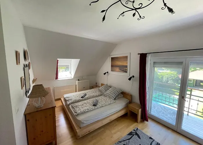 5 Bedroom Very Close To Balaton