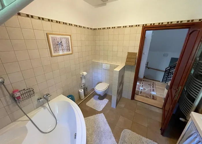 5 Bedroom Very Close To Balaton Villa Balatonkenese