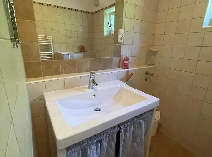 Villa 5 Bedroom Very Close To Balaton *