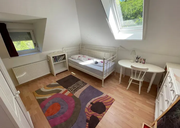 Villa 5 Bedroom Very Close To Balaton